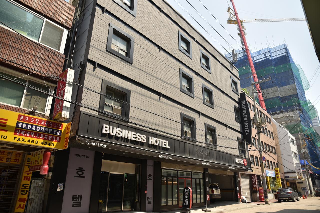 Business Hotel Busan Station Eksteriør billede